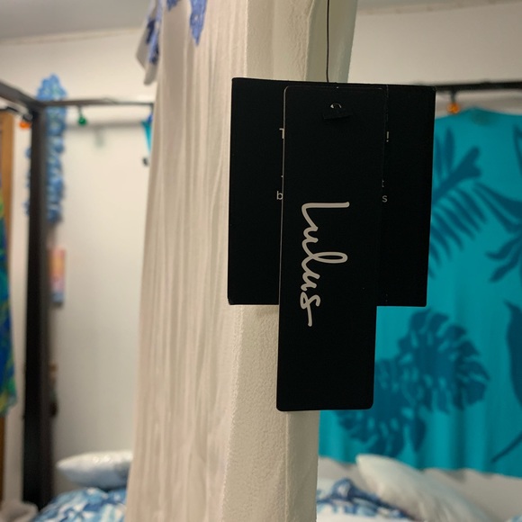 Boho Style Homecoming Dress! - Picture 4 of 5